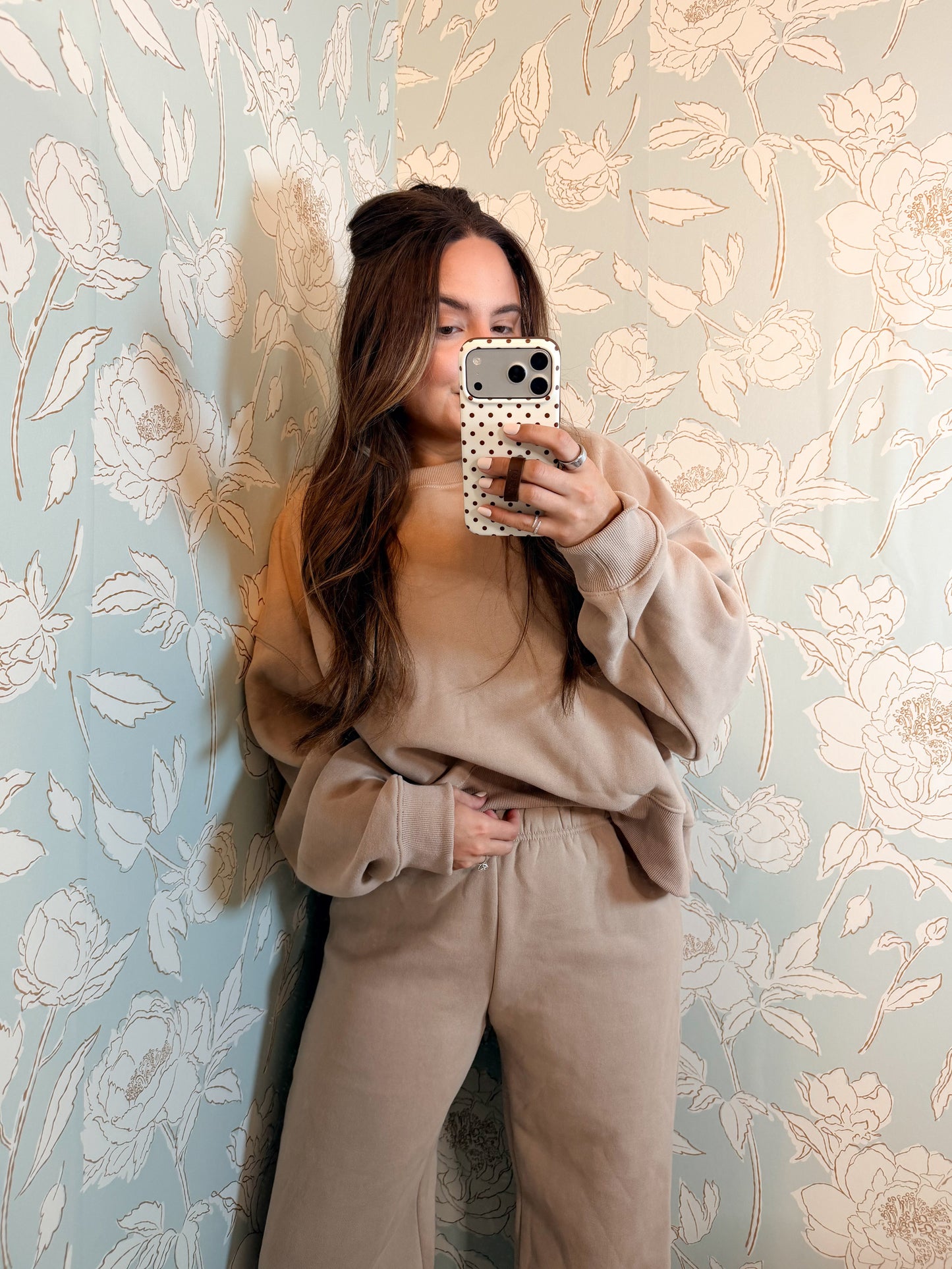 For the best jogger sweatpant Tan